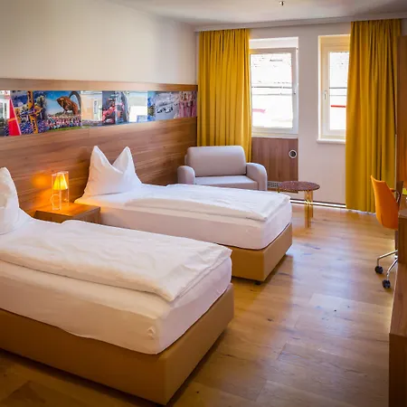 Kongress Hotel 4*